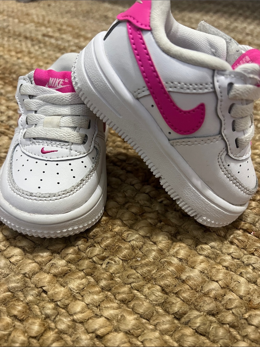 Baby infant 3 nike air hot pink and white Velcro